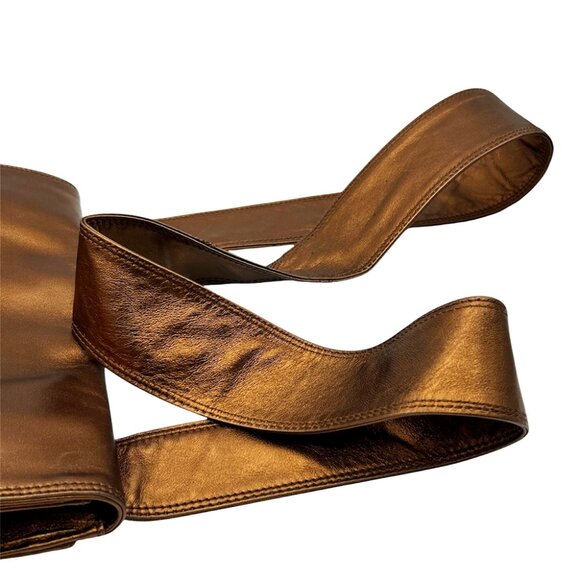 Chanel Logo Flap Messenger Bag - Picture 4 of 14